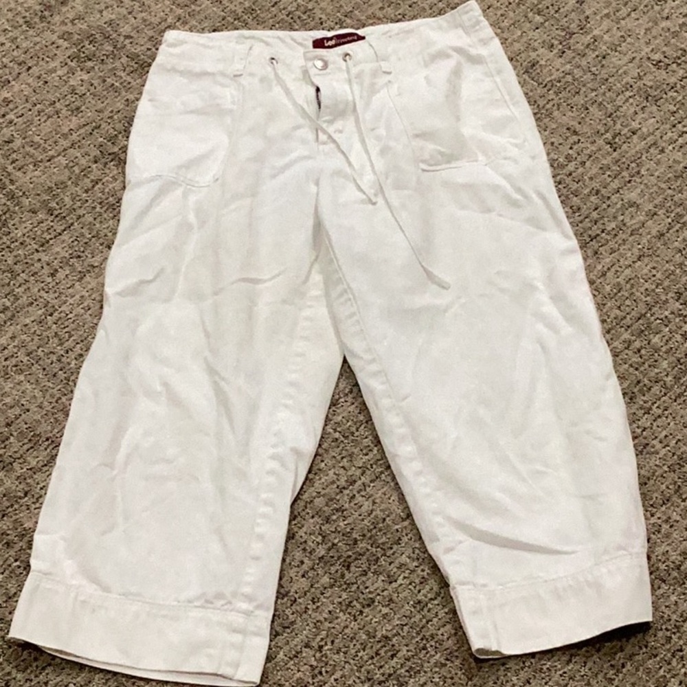 Wide leg, white, capri pants